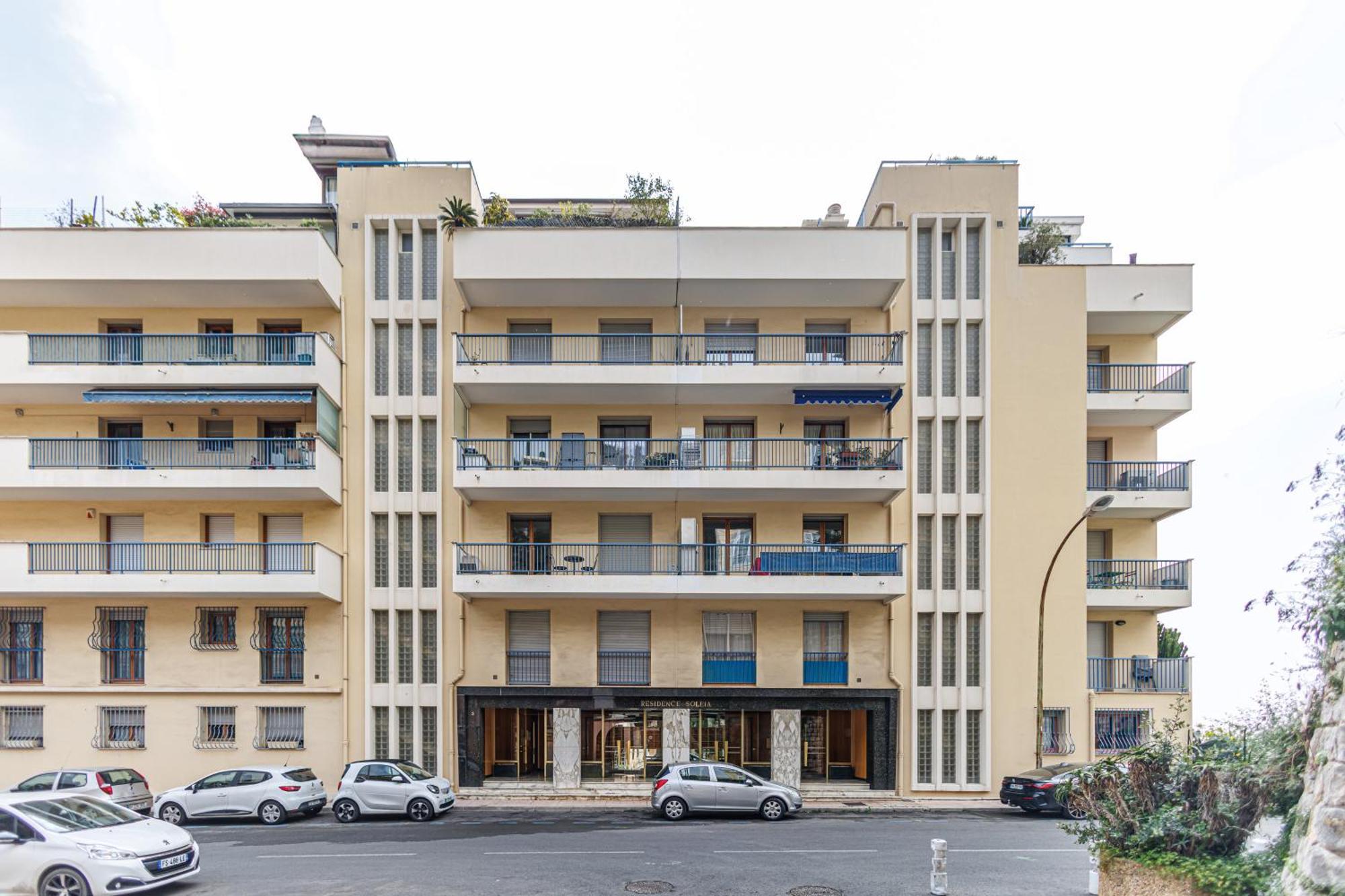 Le Soleia - Spacious 3p - Beachfront - Parking Apartment