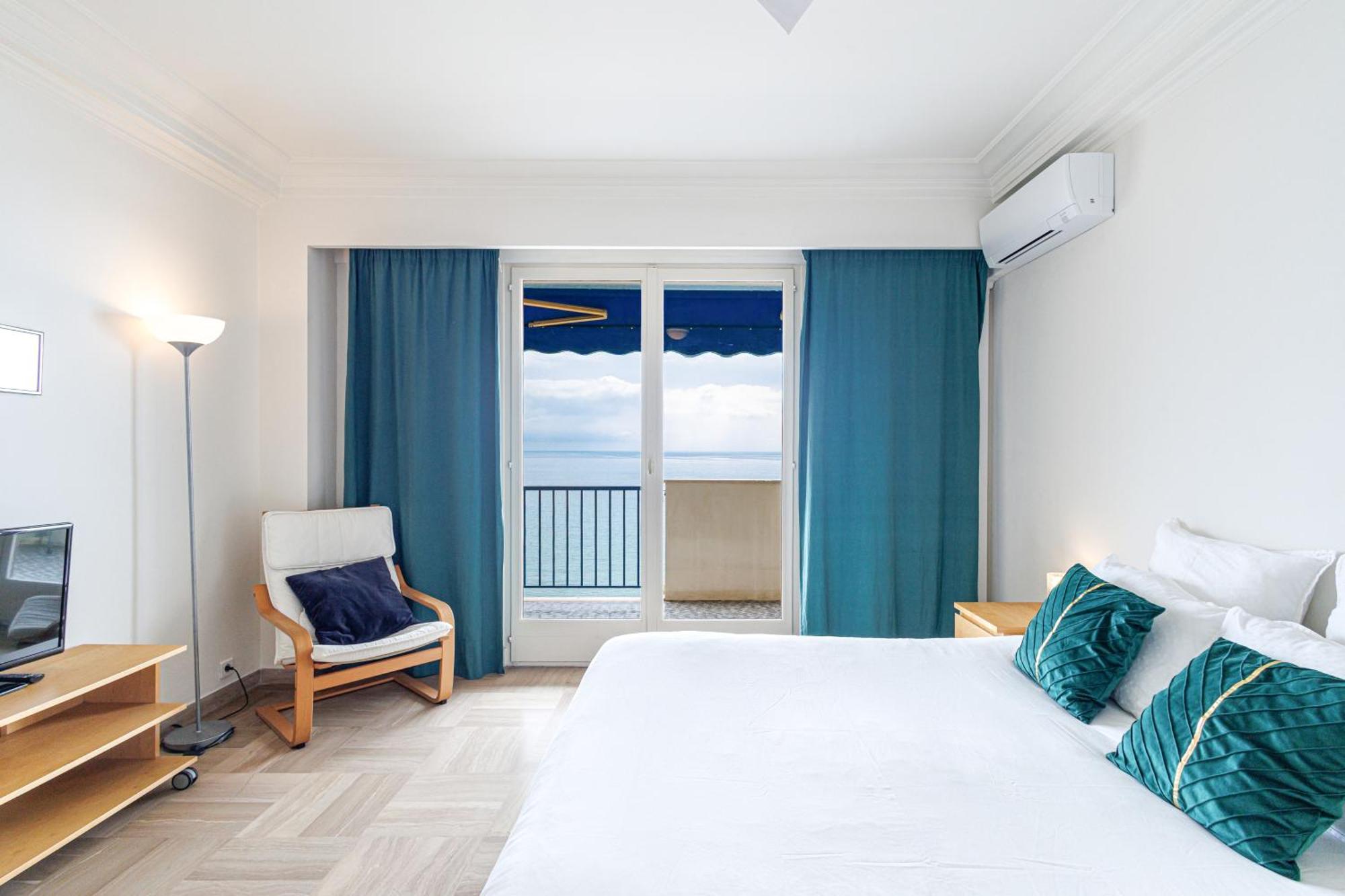 Le Soleia - Spacious 3p - Beachfront - Parking * Menton
