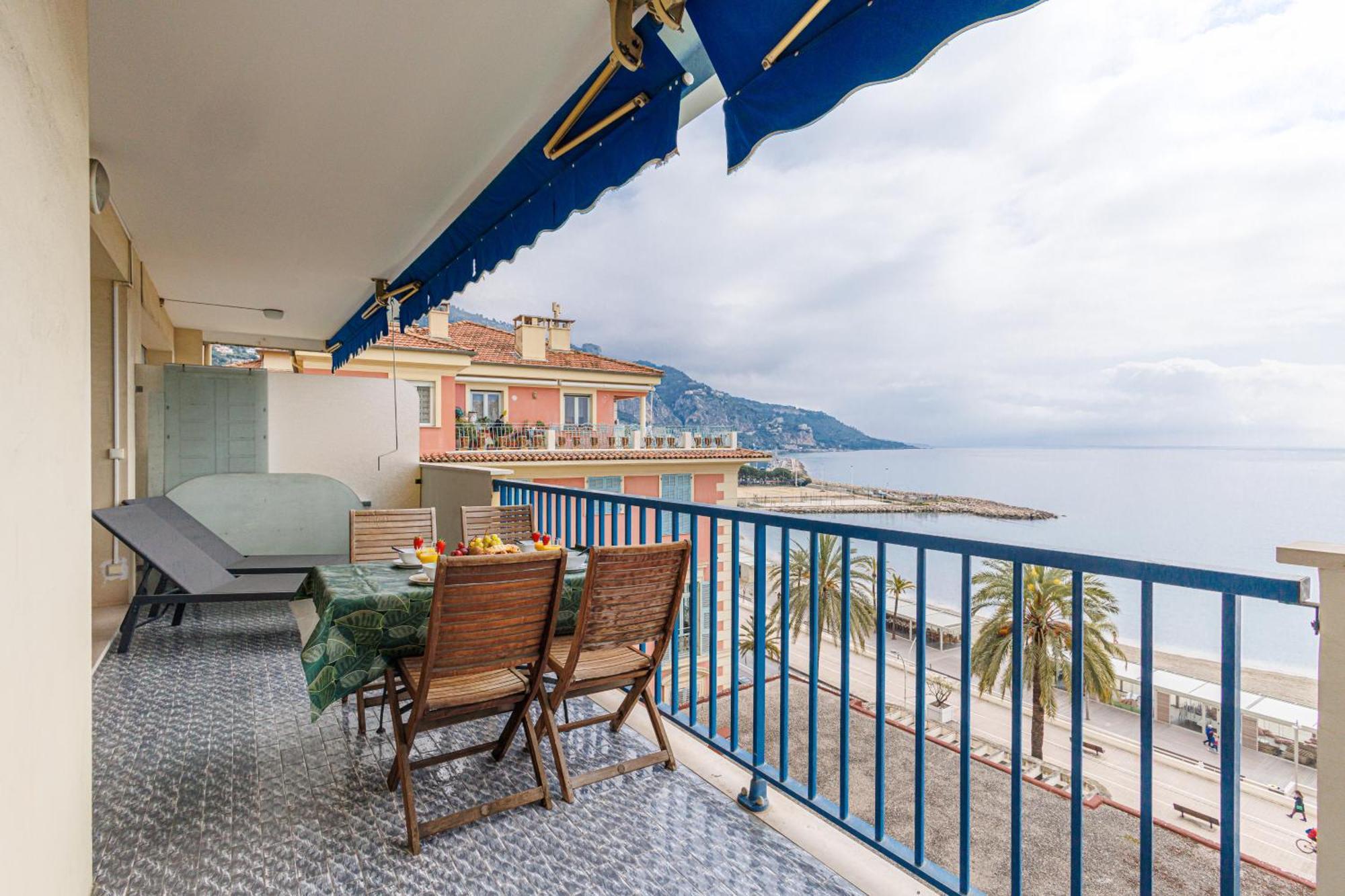 Le Soleia - Spacious 3p - Beachfront - Parking Appartement *