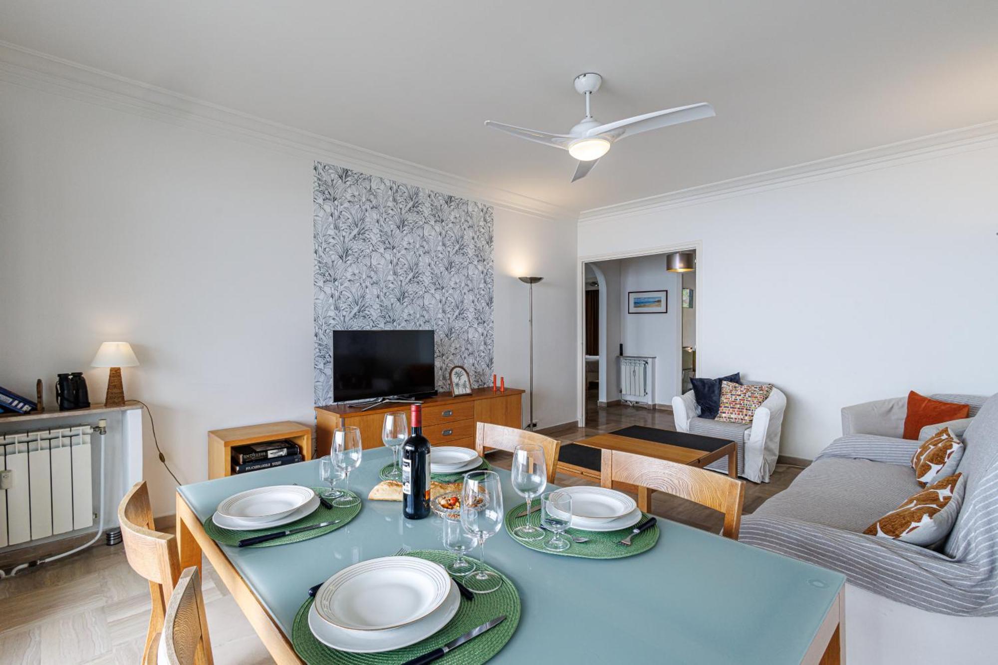 Appartement Le Soleia - Spacious 3p - Beachfront - Parking Menton